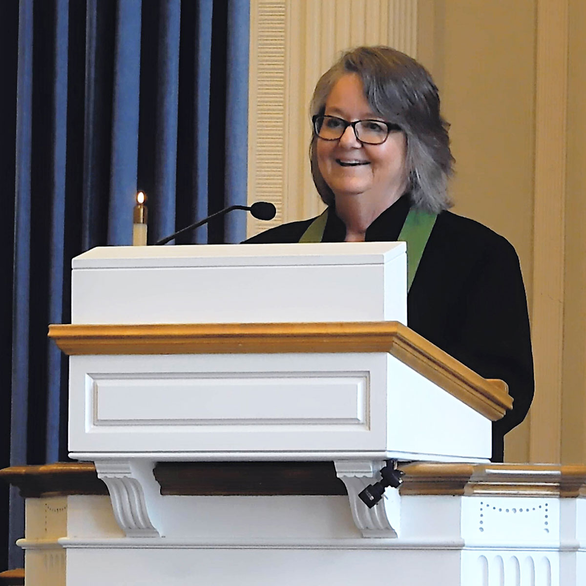 Julie-preaching-1200 First Church of Wauwatosa Minister